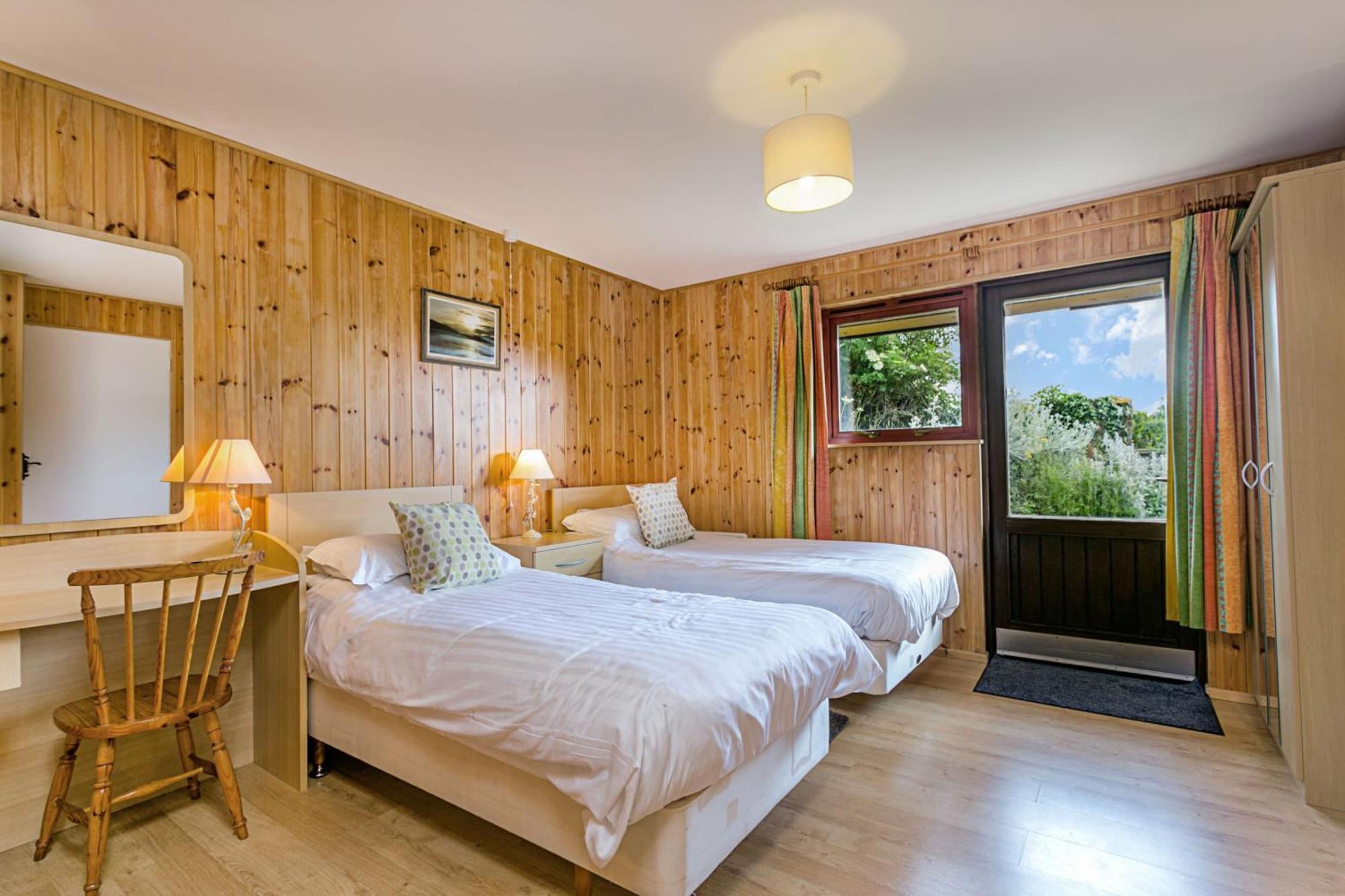 Laburnum Lodge Sleeps 6 Wheelchair Access Minehead Zewnętrze zdjęcie